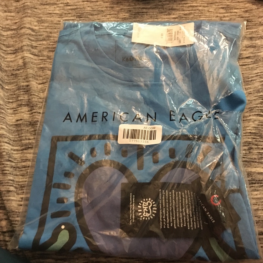 Men’s American Eagle Tshirt